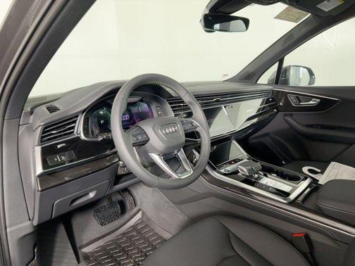 2026 Audi Q7 55 Premium Plus