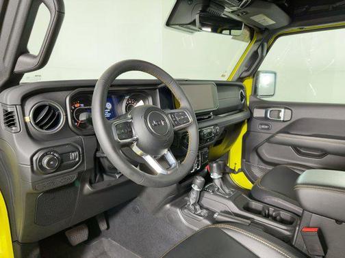 2024 Jeep Wrangler 4-Door Sahara 4x4