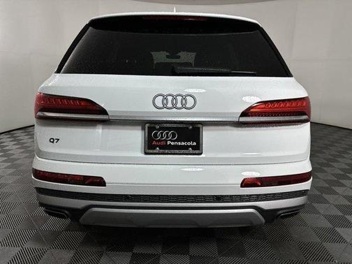 2025 Audi Q7 55 Premium
