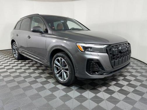 2025 Audi Q7 45 Premium