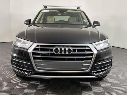 Mythos Black Metallic 2019 Audi Q5 2.0T Premium Plus