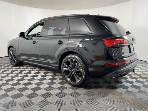2026 Audi Q7 55 Premium Plus
