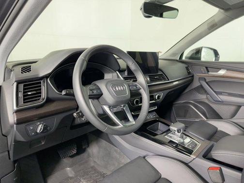 2025 Audi Q5 45 S line Premium Plus