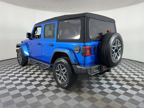 2024 Jeep Wrangler 4-Door Sahara 4x4