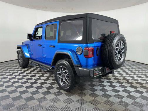 2024 Jeep Wrangler 4-Door Sahara 4x4