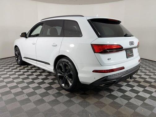 2026 Audi Q7 55 Premium Plus