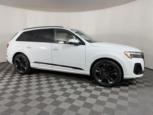 2026 Audi Q7 55 Premium Plus