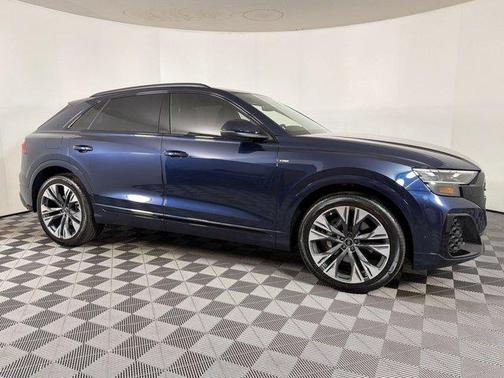 Waitomo Blue Metallic 2026 Audi Q8 55 Premium Plus