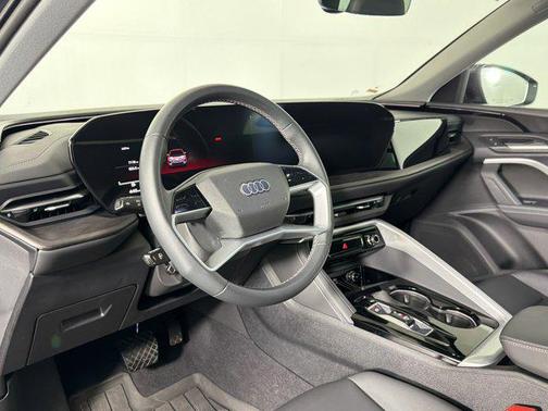 Tambora Gray Metallic 2025 Audi Q5 Premium TFSI quattro S tronic
