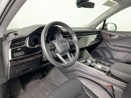 2023 Audi Q7 55 Premium Plus