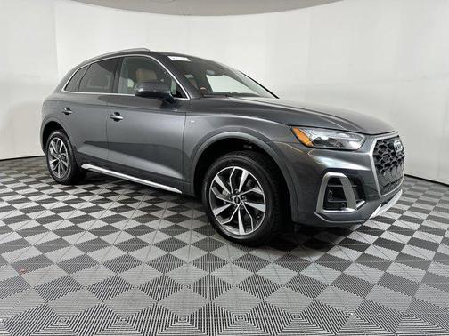 2022 Audi Q5 45 S line Premium Plus