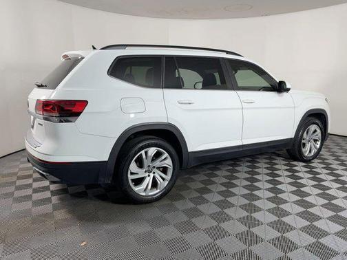 2022 Volkswagen Atlas 3.6L SE w/Technology