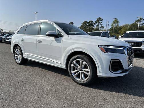 2025 Audi Q7 55 Premium Plus