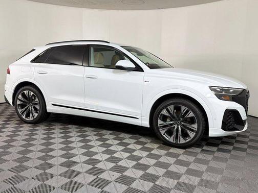 Glacier White Metallic 2026 Audi Q8 55 Prestige