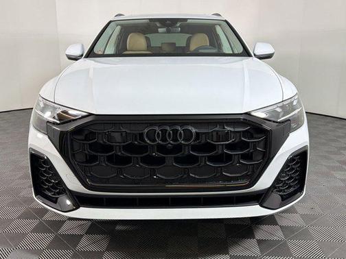 Glacier White Metallic 2026 Audi Q8 55 Prestige