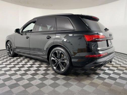 2026 Audi Q7 55 Premium Plus
