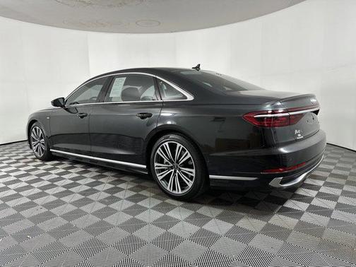 2023 Audi A8 L 55 TFSI quattro Tiptronic