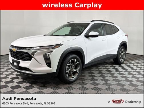 Summit White 2025 Chevrolet Trax LT