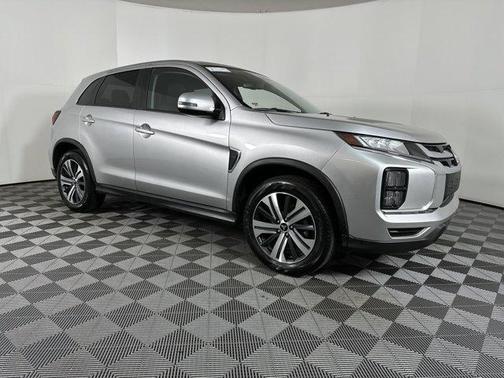 2024 Mitsubishi Outlander Sport SE