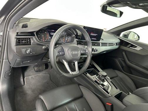 2025 Audi A4 45 S line Premium