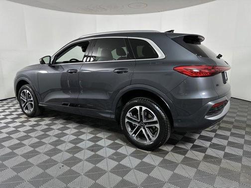 2025 Audi Q5 Premium