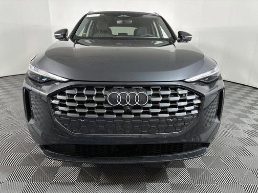 2025 Audi Q5 Premium