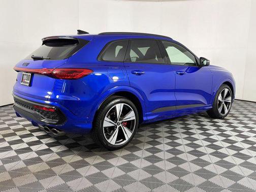 Ultra Blue Metallic 2026 Audi SQ5 3.0T Premium Plus