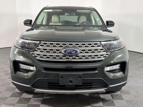 FORGED GREEN METALLIC 2022 Ford Explorer Limited