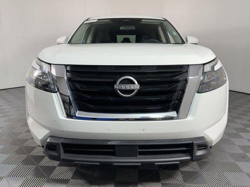 2025 Nissan Pathfinder SV 4WD