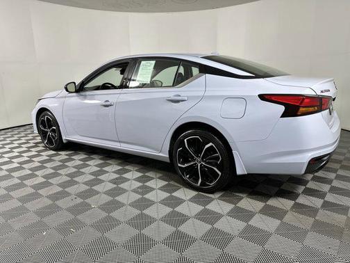2024 Nissan Altima SR Intelligent AWD