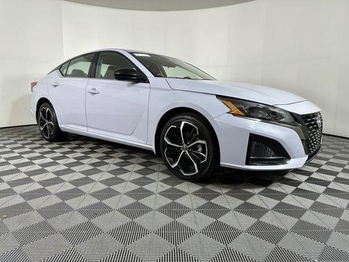 2024 Nissan Altima SR Intelligent AWD