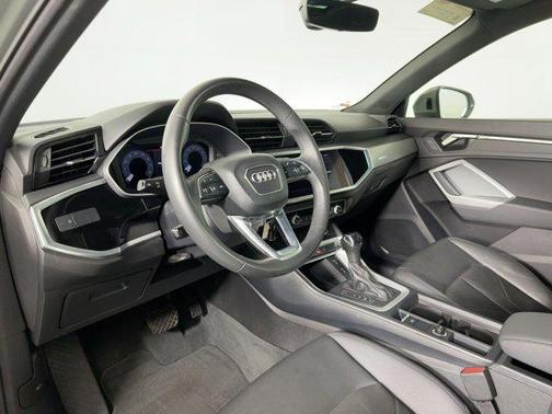 2022 Audi Q3 45 S line Premium