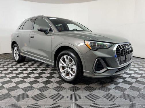 2022 Audi Q3 45 S line Premium