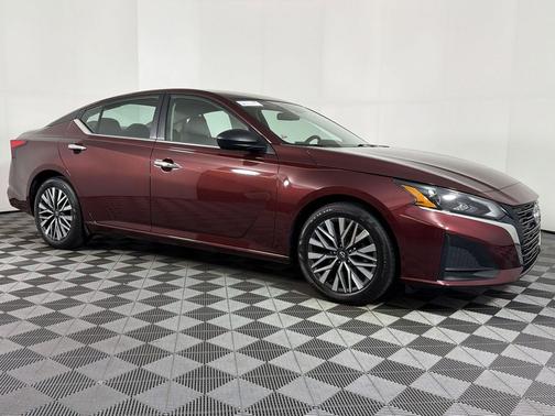 Garnet Pearl Metallic 2024 Nissan Altima 2.5 SV