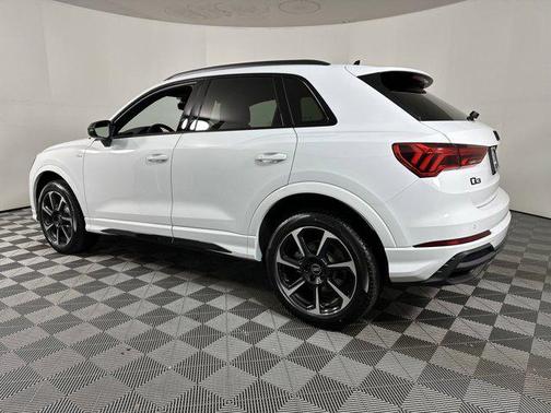 2025 Audi Q3 45 S line Premium Plus