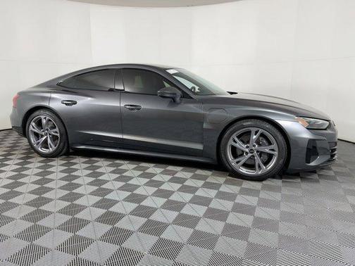 2023 Audi e-tron GT Premium Plus quattro