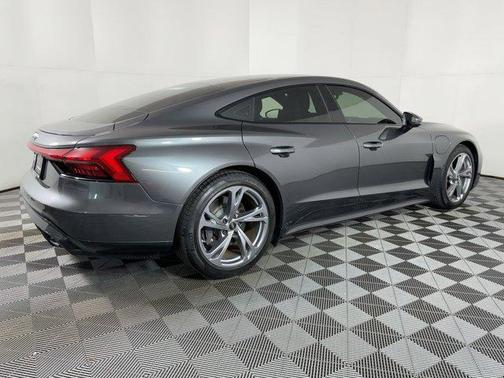 2023 Audi e-tron GT Premium Plus quattro