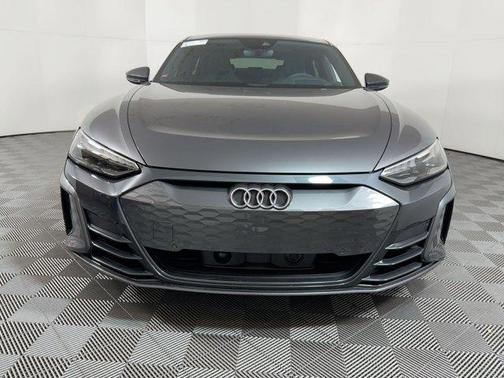 2023 Audi e-tron GT Premium Plus quattro