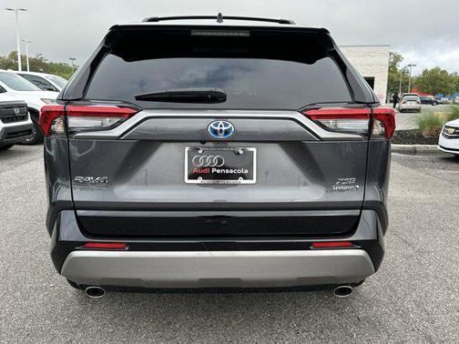 2023 Toyota RAV4 Hybrid SE