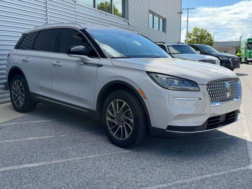 Ceramic Pearl Metallic Tri-Coat 2022 Lincoln Corsair Standard