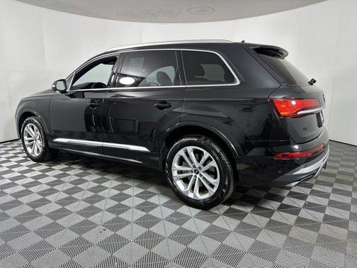 2025 Audi Q7 55 Premium