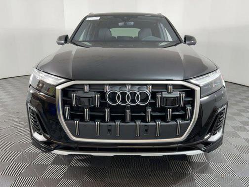 Mythos Black Metallic 2026 Audi Q7 55 Premium Plus