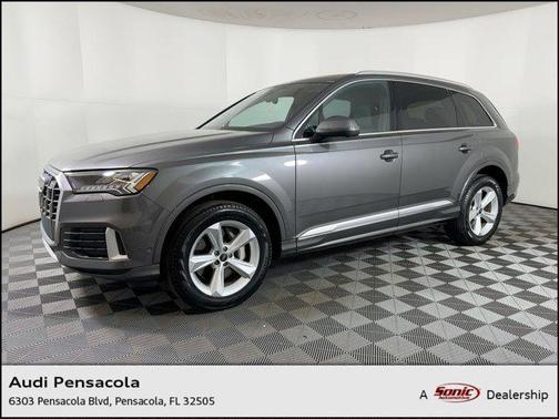 2023 Audi Q7 45 Premium Plus