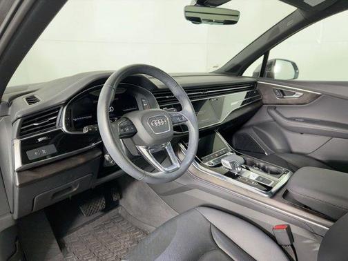 2023 Audi Q7 45 Premium Plus