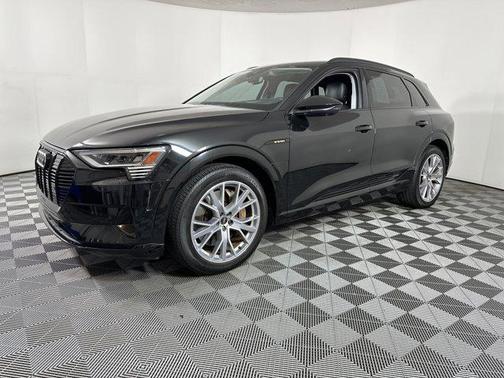 2021 Audi e-tron Prestige
