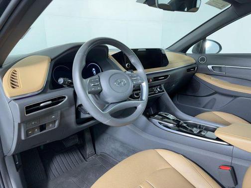 2021 Hyundai SONATA Limited