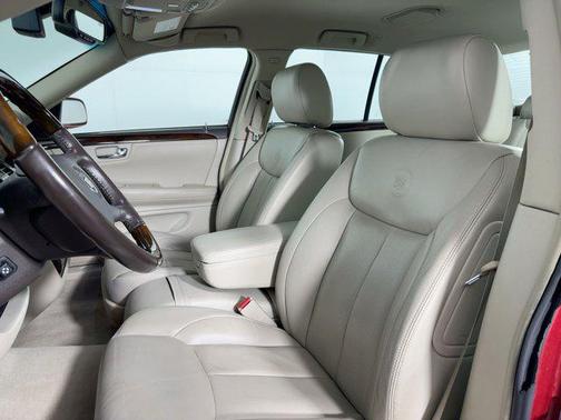 2008 Cadillac DTS Base