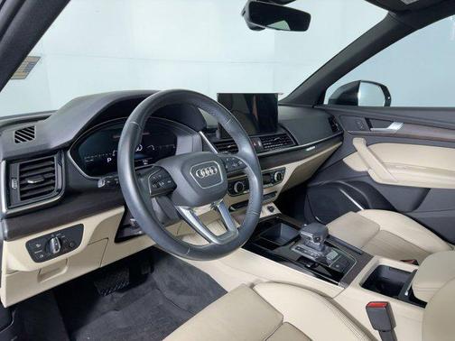 2022 Audi Q5 45 S line Premium Plus