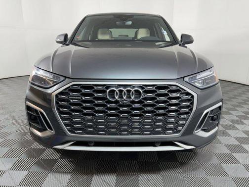 2022 Audi Q5 45 S line Premium Plus