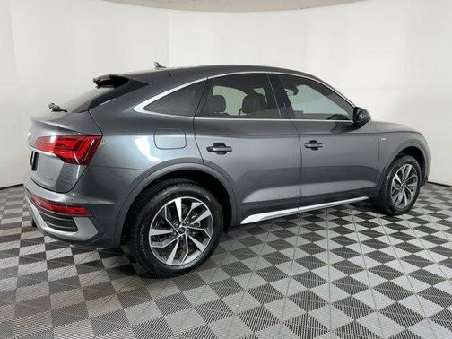 2022 Audi Q5 45 S line Premium Plus